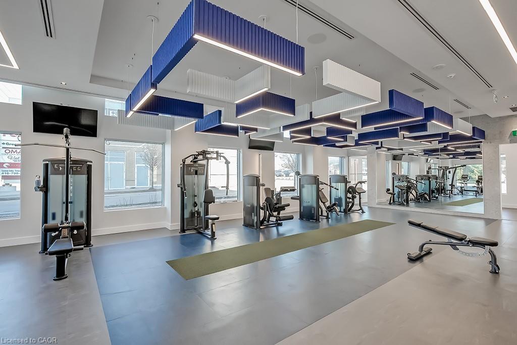 415-509 Dundas Street W, Oakville, ON - Indoor Photo Showing Gym Room