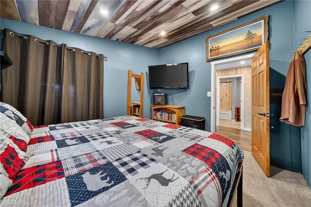 1457 Lakeshore Road, Selkirk, ON - Indoor Photo Showing Bedroom