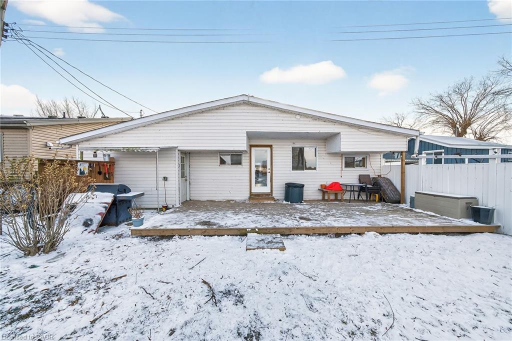 1457 Lakeshore Road, Selkirk, ON - Outdoor