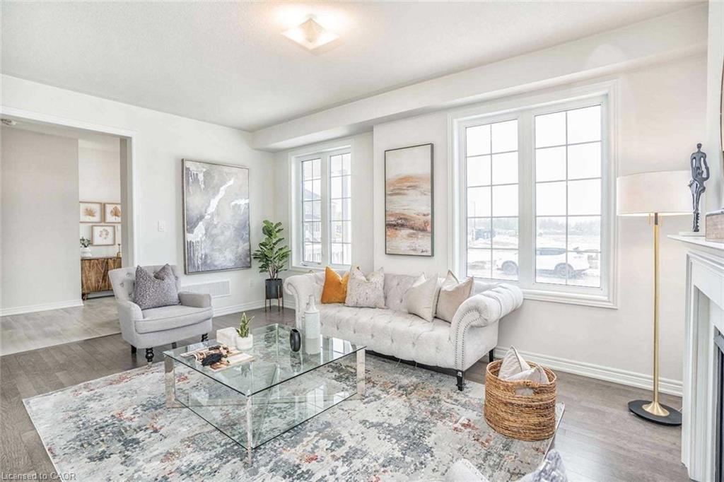 525 Red Elm Road, Shelburne, ON - Indoor Photo Showing Living Room With Fireplace