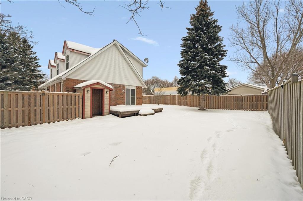 107 Foxridge Drive, Cambridge, ON - Outdoor