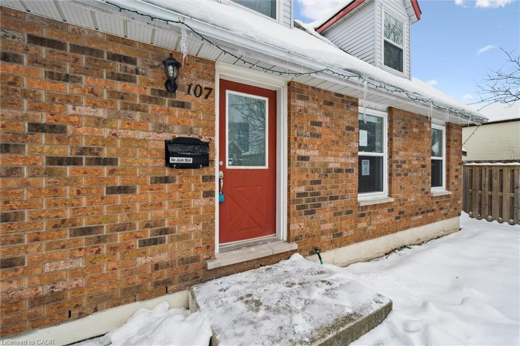 107 Foxridge Drive, Cambridge, ON - Outdoor