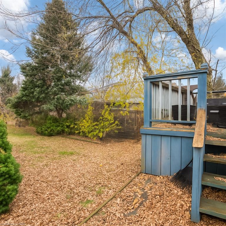 99 East 36Th Street, Hamilton, ON - Outdoor