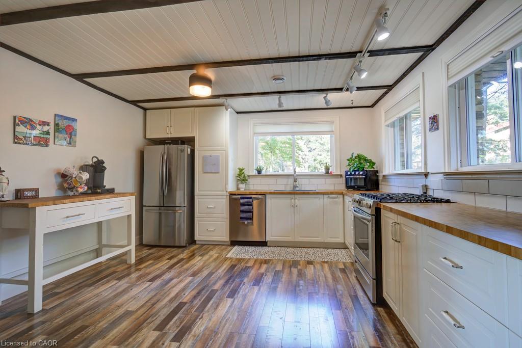 56559 Heritage Line, Straffordville, ON - Indoor Photo Showing Kitchen