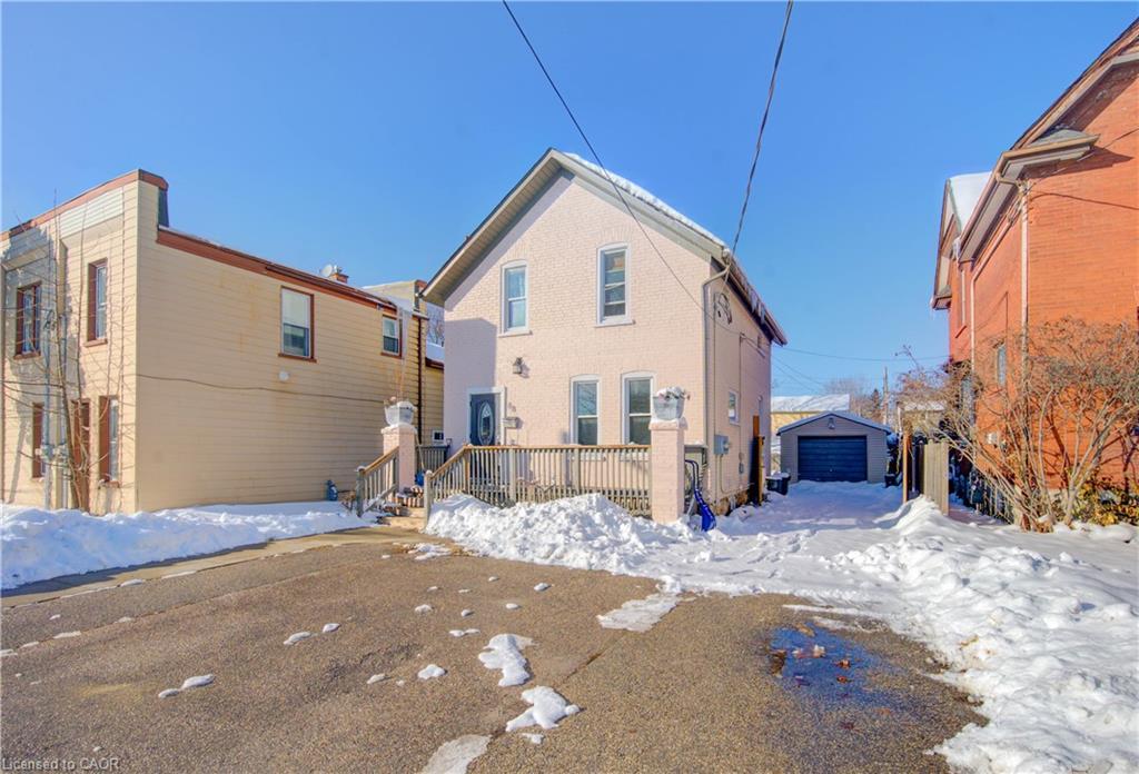 88 Wellington Street N, Kitchener, ON - Outdoor