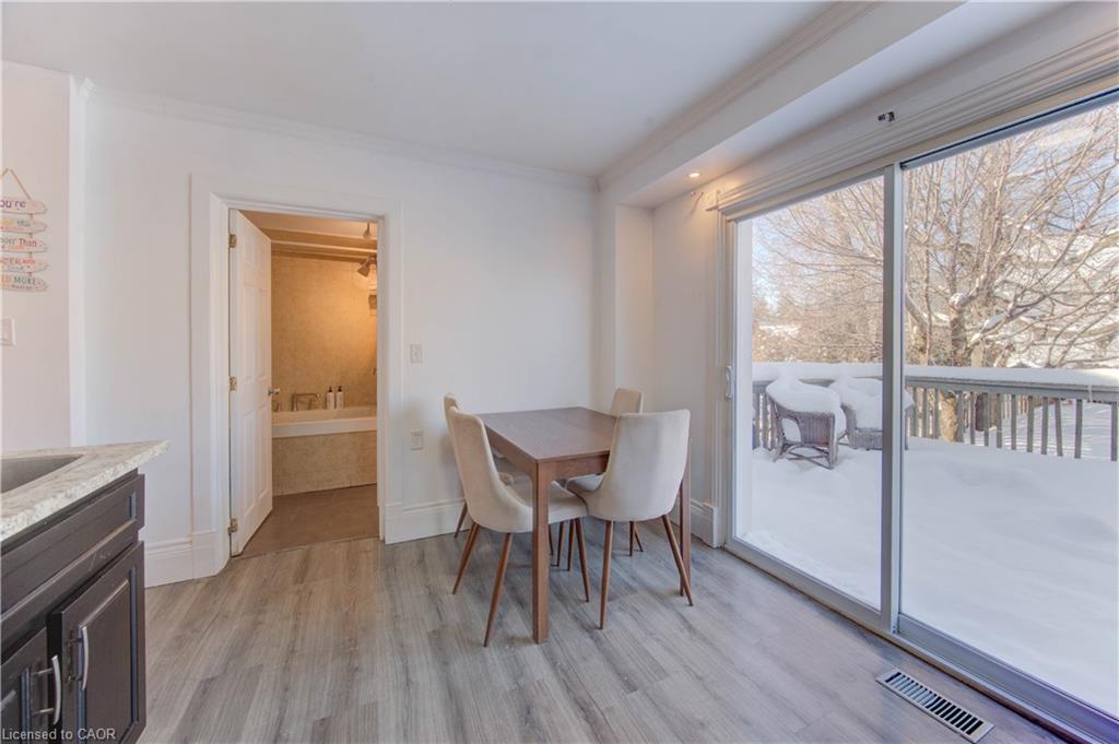 88 Wellington Street N, Kitchener, ON - Indoor Photo Showing Dining Room