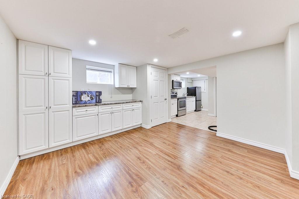 Lower-602 Drury Lane, Burlington, ON - Indoor