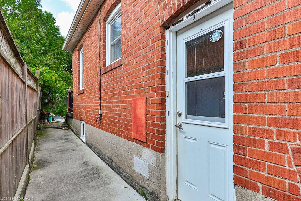 Lower-602 Drury Lane, Burlington, ON - Outdoor With Exterior