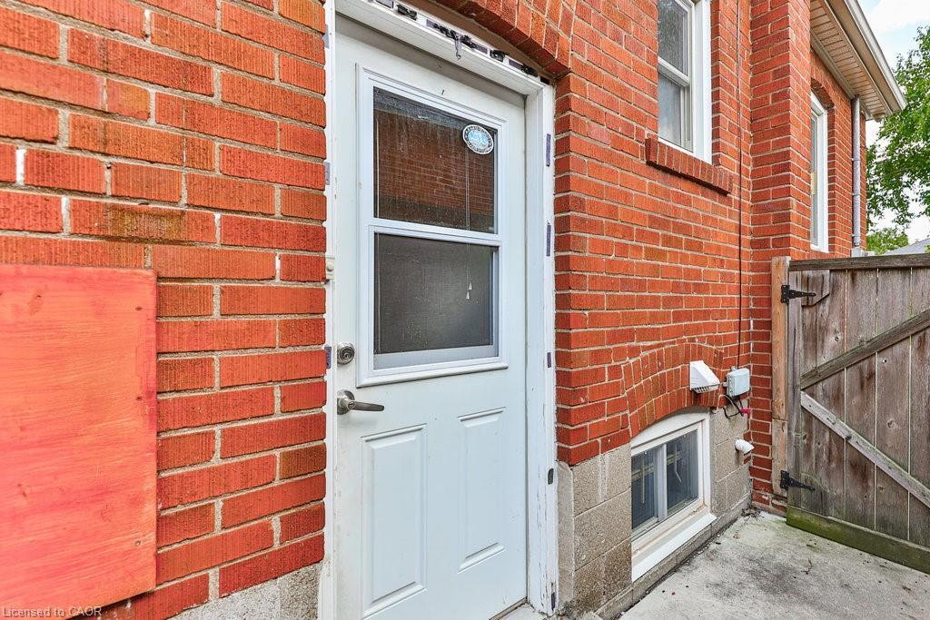 Lower-602 Drury Lane, Burlington, ON - Outdoor With Exterior