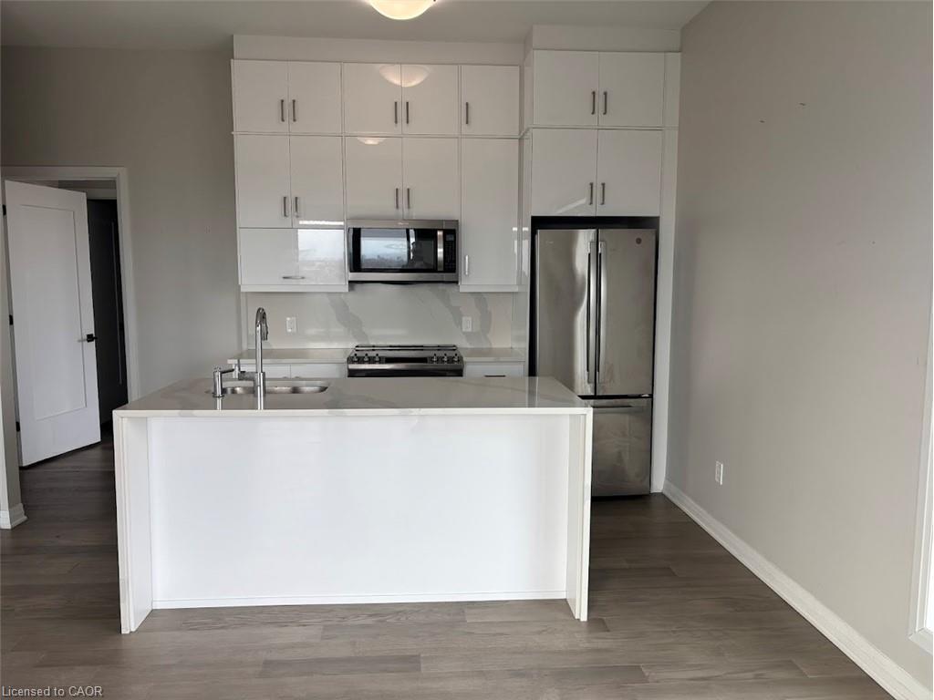 610-50 Kaitting Trail, Oakville, ON - Indoor Photo Showing Kitchen