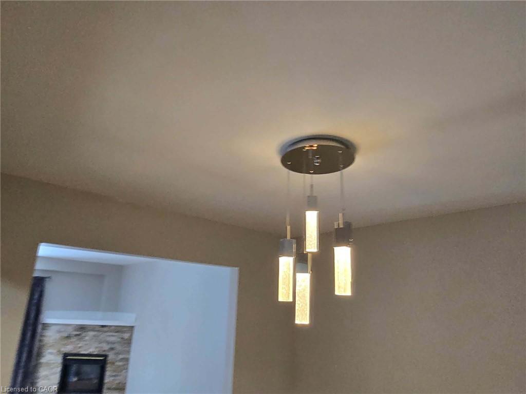 185 Sulmona Drive, Hamilton, ON - Indoor Photo Showing Other Room