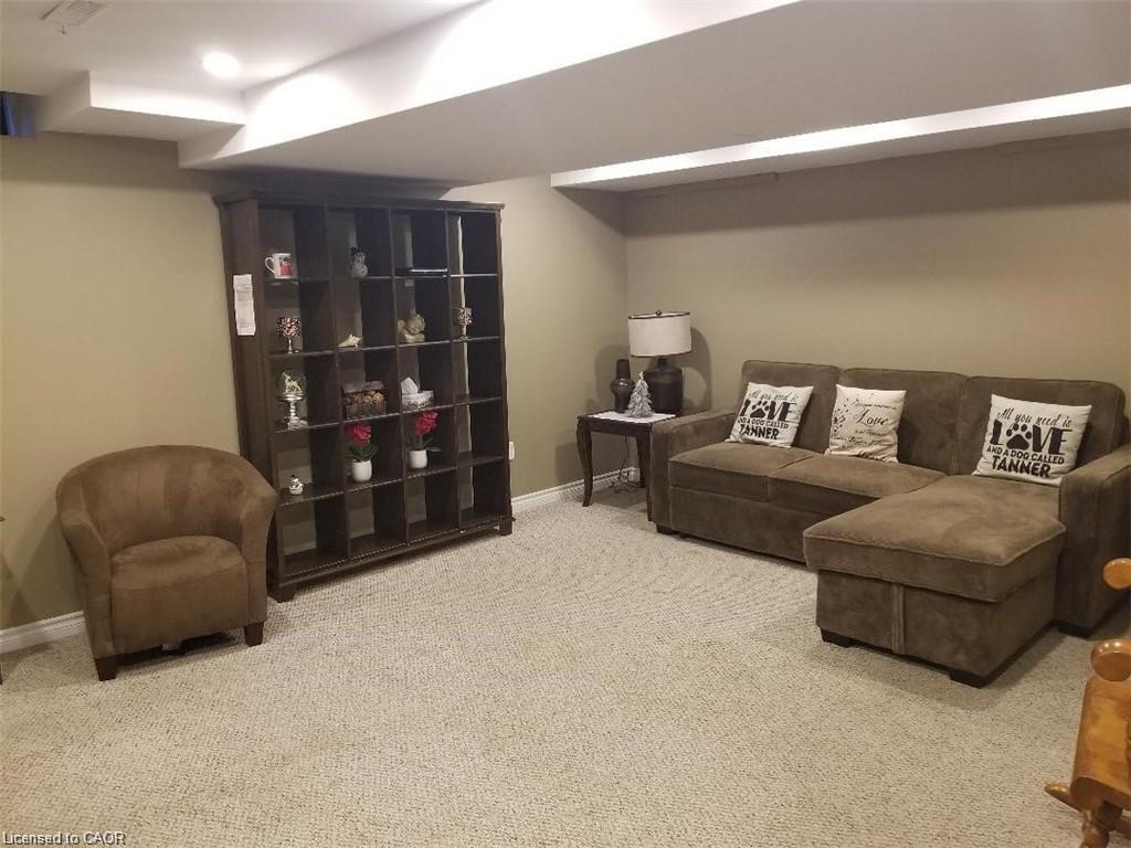 185 Sulmona Drive, Hamilton, ON - Indoor