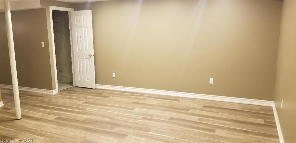 185 Sulmona Drive, Hamilton, ON - Indoor Photo Showing Other Room