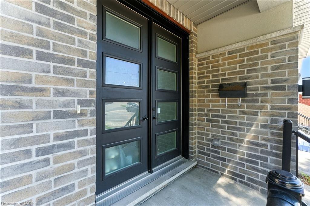 Upper-46 Franklin Street S, Kitchener, ON - Outdoor