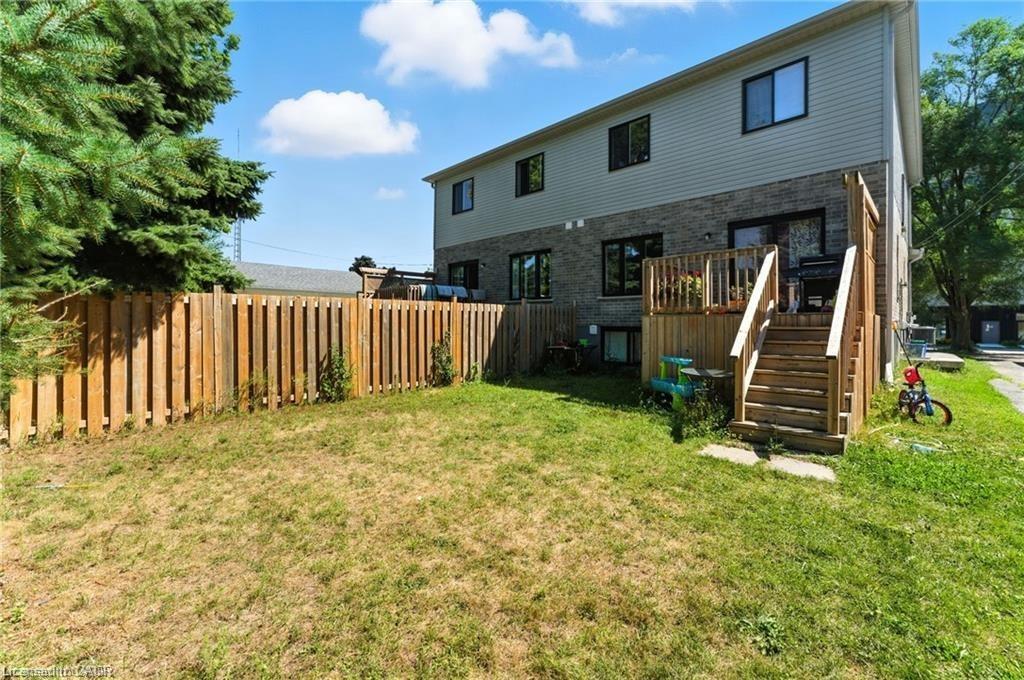 Upper-46 Franklin Street S, Kitchener, ON - Outdoor