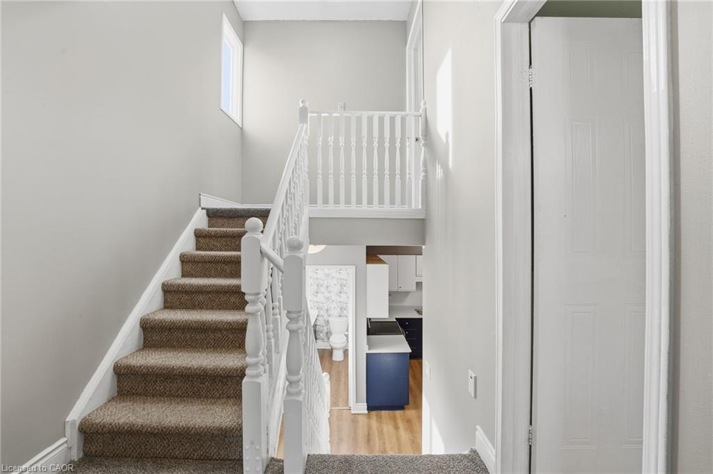 9-21 Wren Court, Tillsonburg, ON - Indoor Photo Showing Other Room