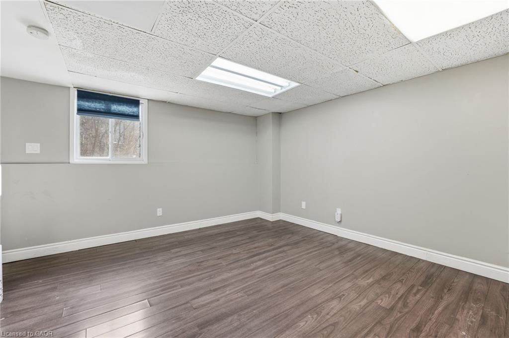 9-21 Wren Court, Tillsonburg, ON - Indoor