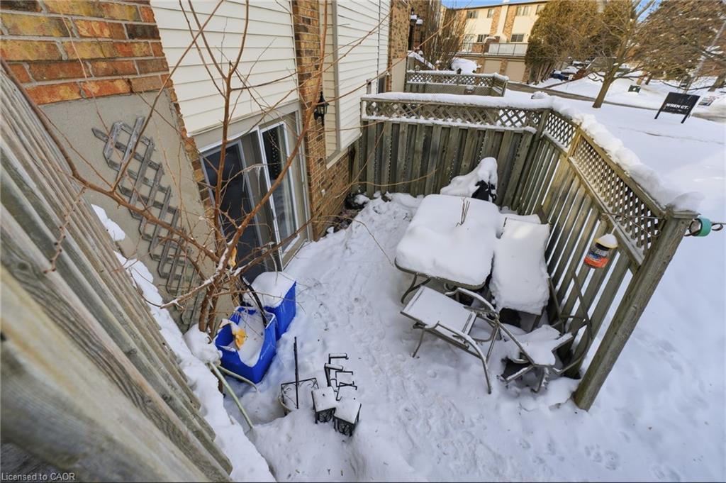 9-21 Wren Court, Tillsonburg, ON - Outdoor