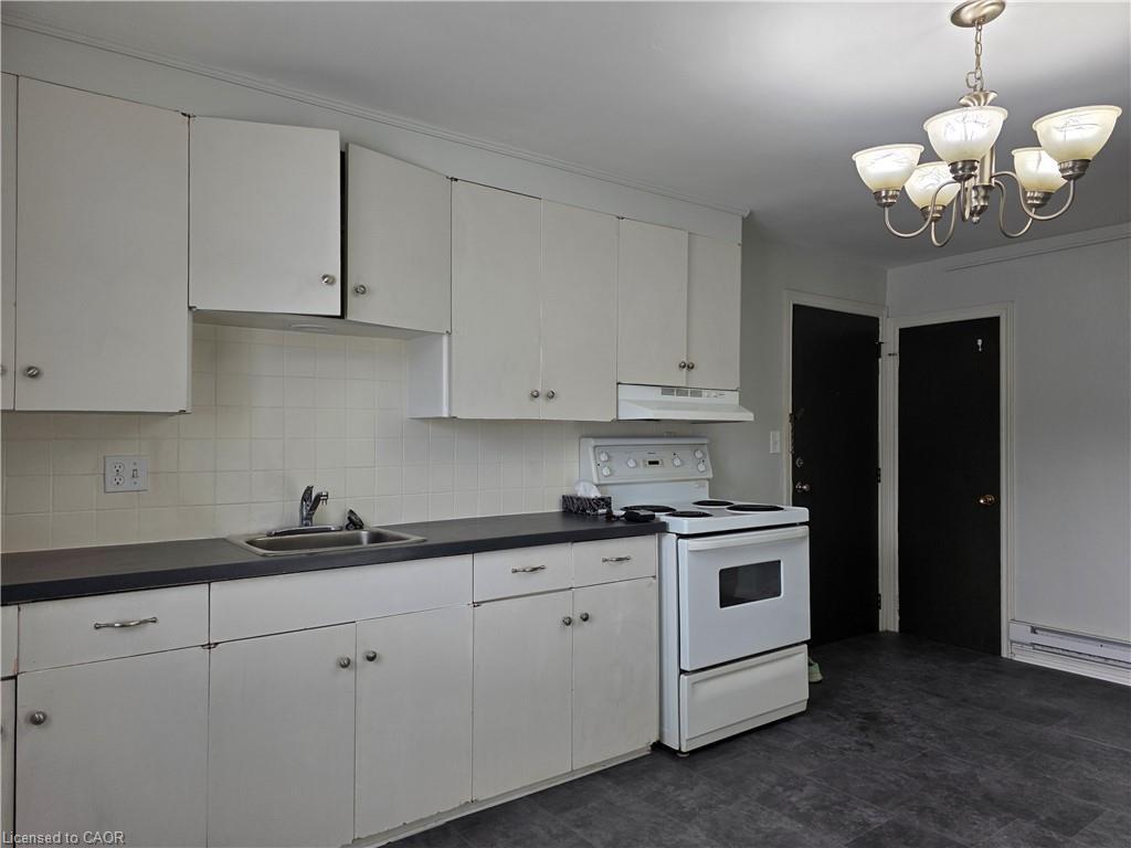 2-362 Grey Street, Brantford, ON - Indoor Photo Showing Kitchen