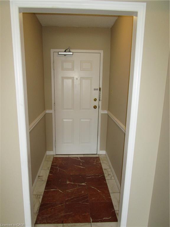 401-180 Limeridge Road W, Hamilton, ON - Indoor Photo Showing Other Room