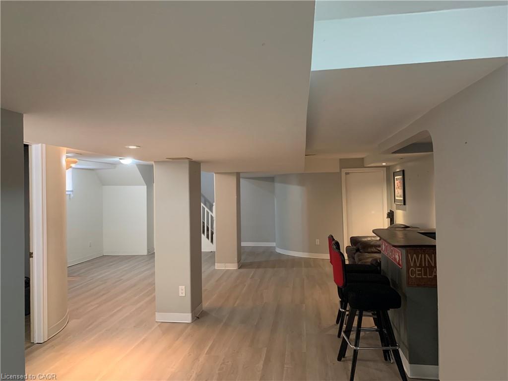 Lower-72 Southmeadow Crescent, Stoney Creek, ON - Indoor Photo Showing Other Room