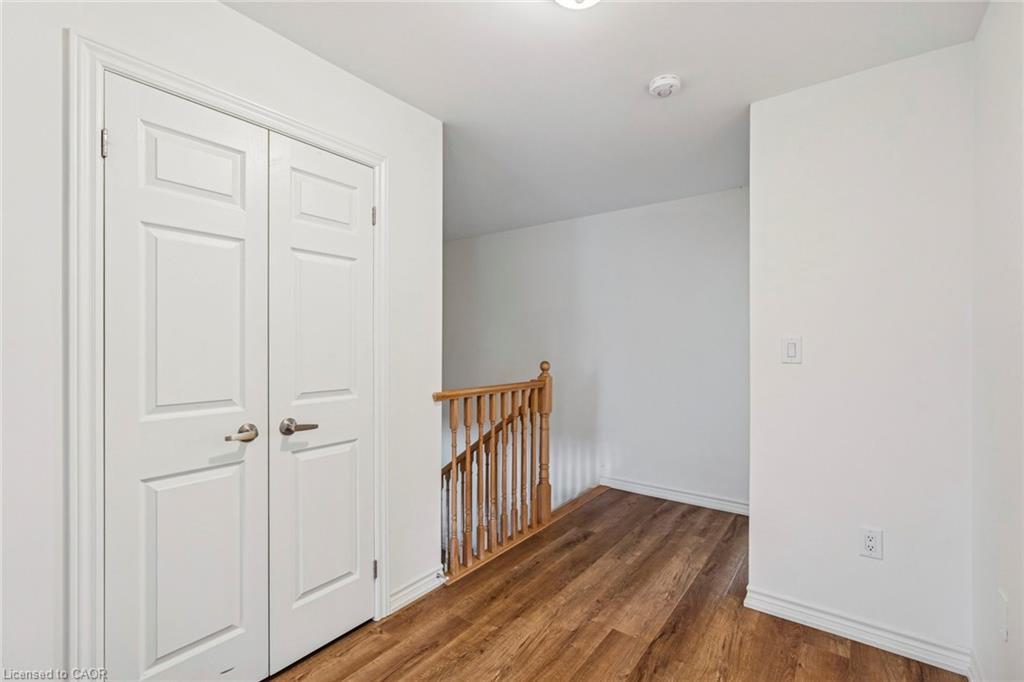 1226 Plato Drive, Fort Erie, ON - Indoor Photo Showing Other Room