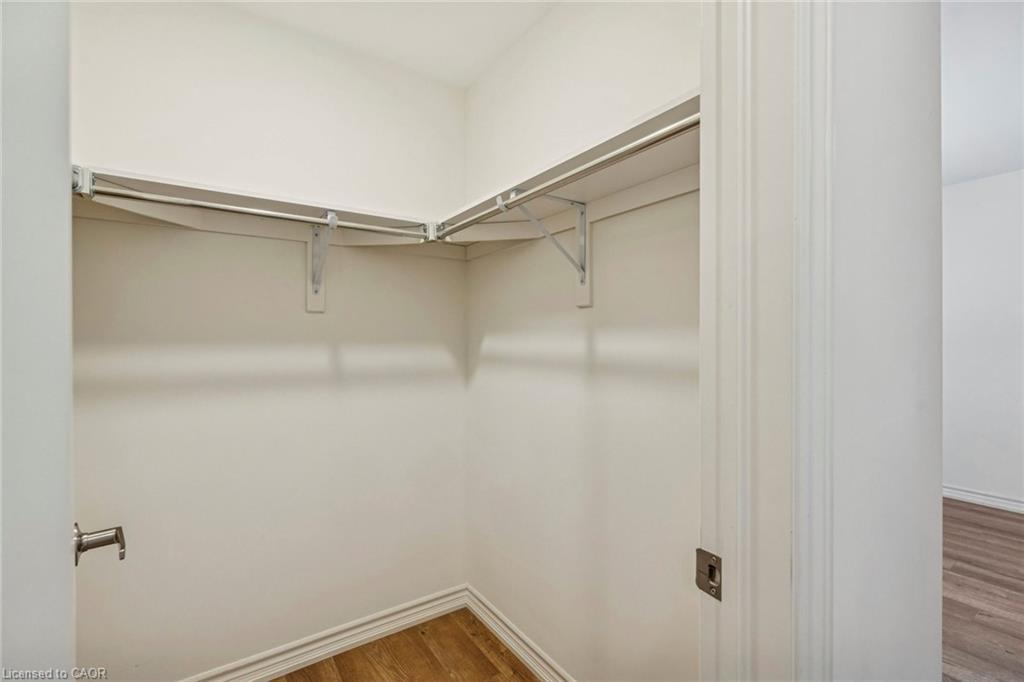 1226 Plato Drive, Fort Erie, ON - Indoor With Storage