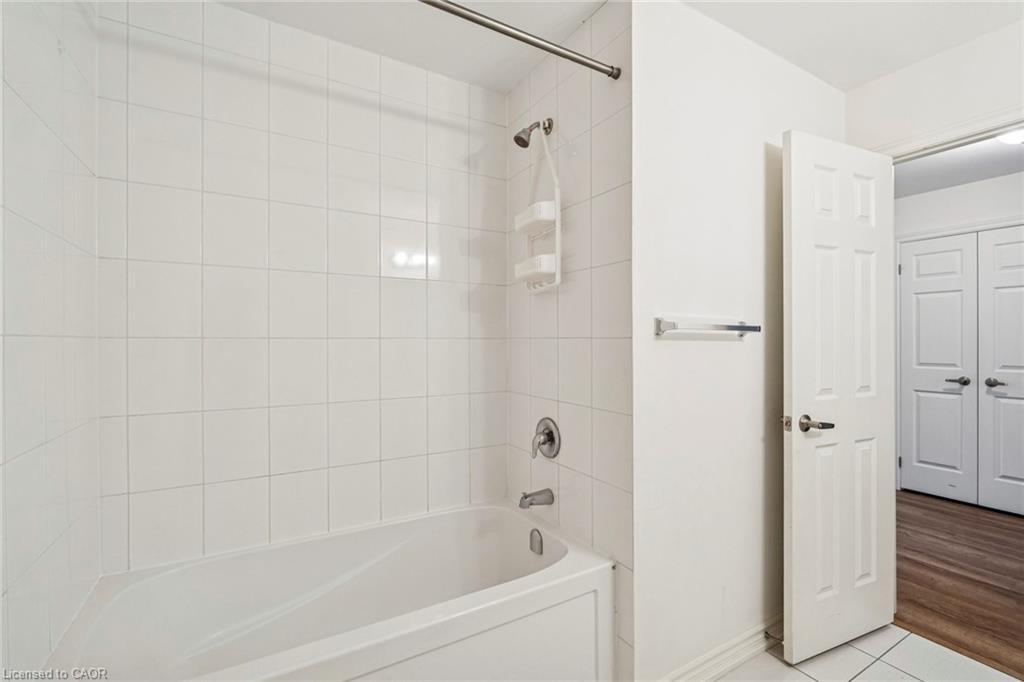 1226 Plato Drive, Fort Erie, ON - Indoor Photo Showing Bathroom