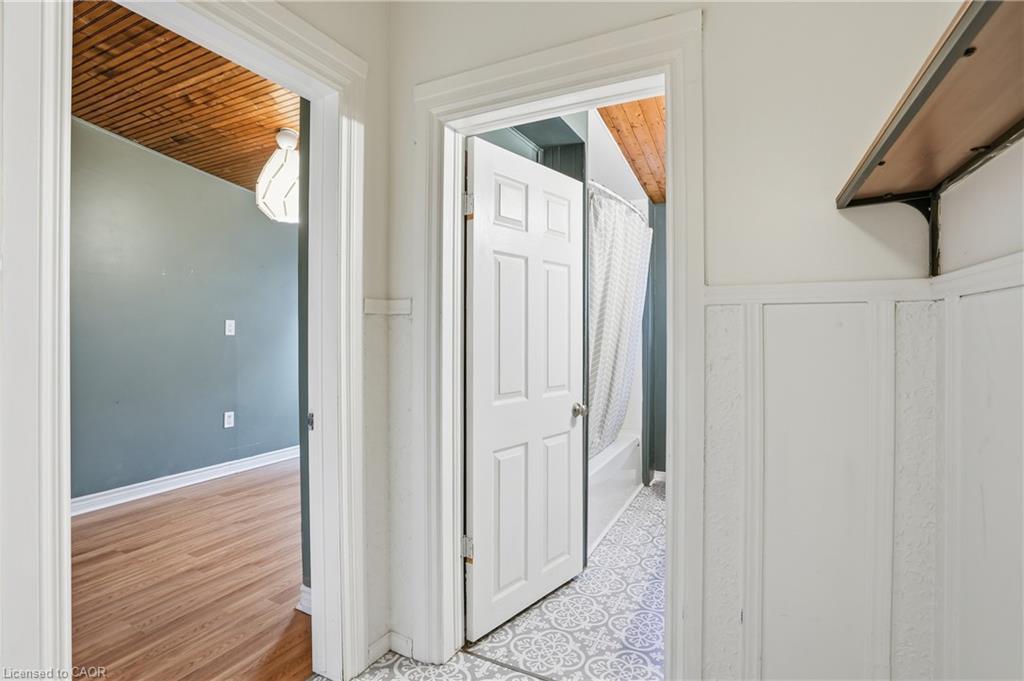 313 Mary Street, Hamilton, ON - Indoor Photo Showing Other Room