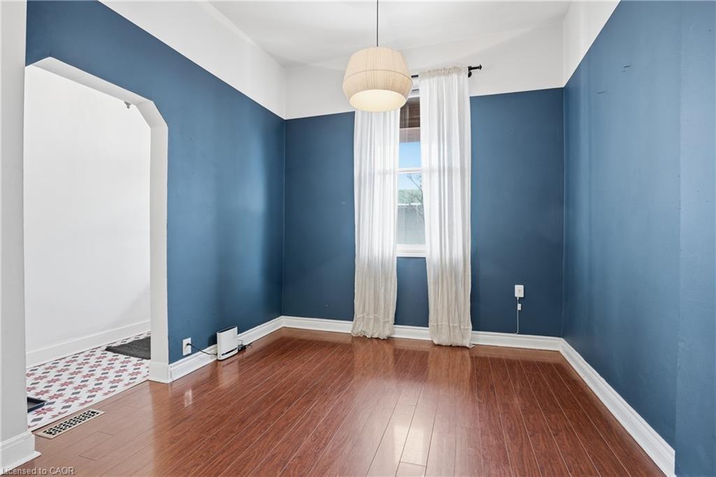 313 Mary Street, Hamilton, ON - Indoor Photo Showing Other Room
