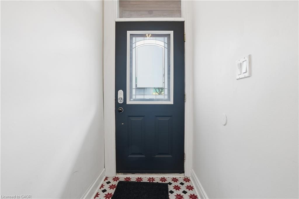 313 Mary Street, Hamilton, ON - Indoor Photo Showing Other Room