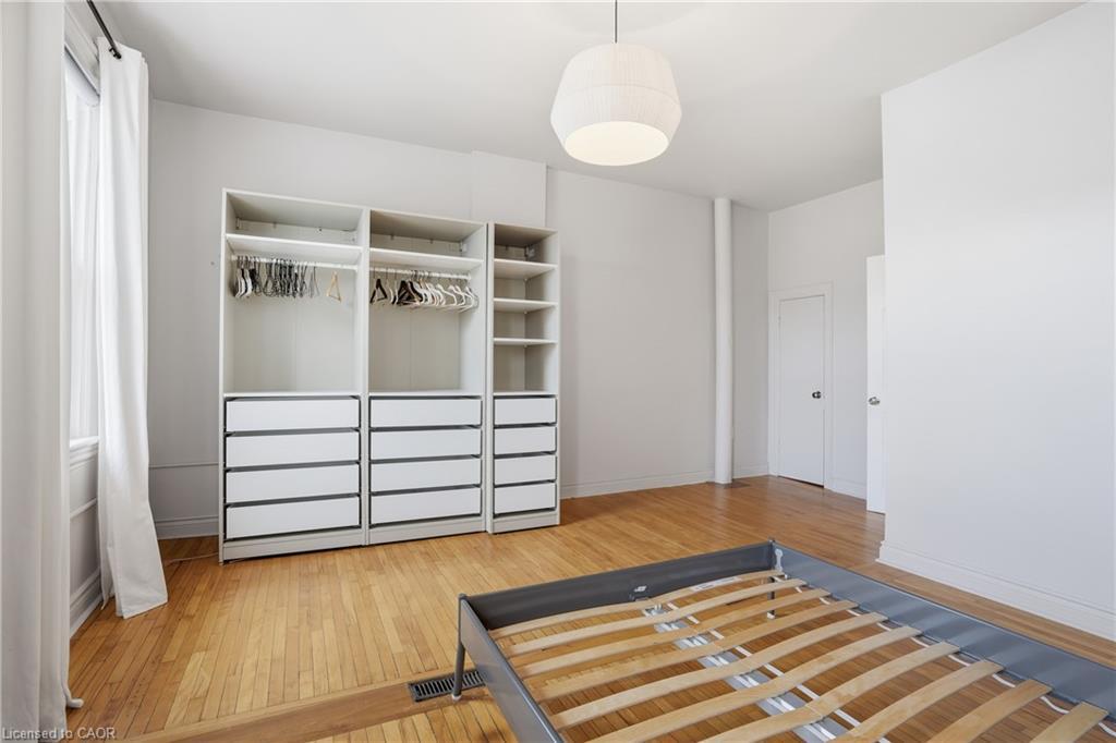 313 Mary Street, Hamilton, ON - Indoor Photo Showing Other Room