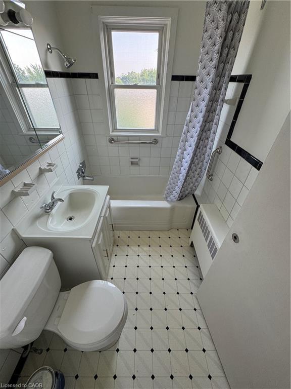11-1755 King Street, Hamilton, ON - Indoor Photo Showing Bathroom