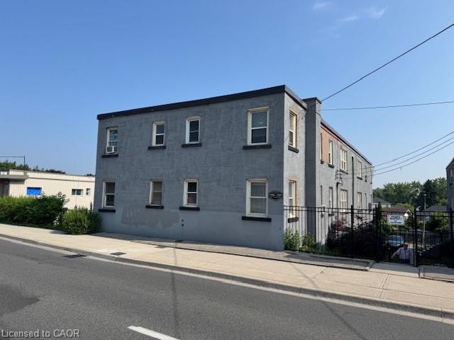 11-1755 King Street, Hamilton, ON - Outdoor