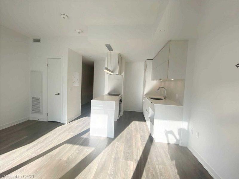 20 Richardson Street, Toronto, ON - Indoor