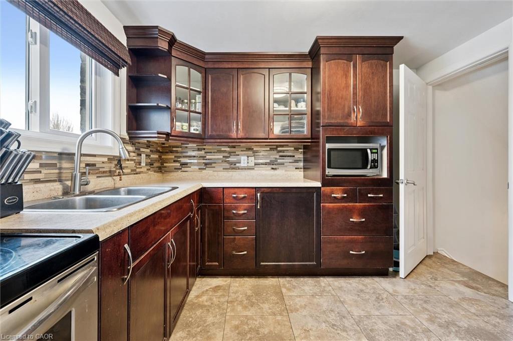 23 Tamvale Crescent, Kitchener, ON - Indoor Photo Showing Kitchen With Double Sink