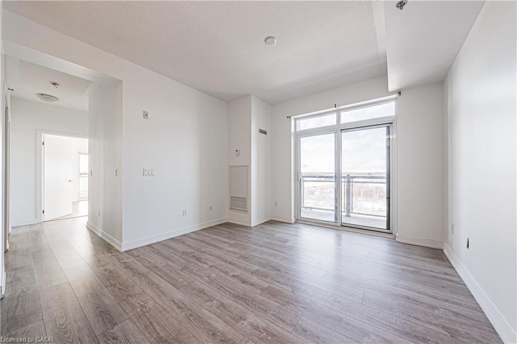 706-2486 Old Bronte Road, Oakville, ON - Indoor Photo Showing Other Room