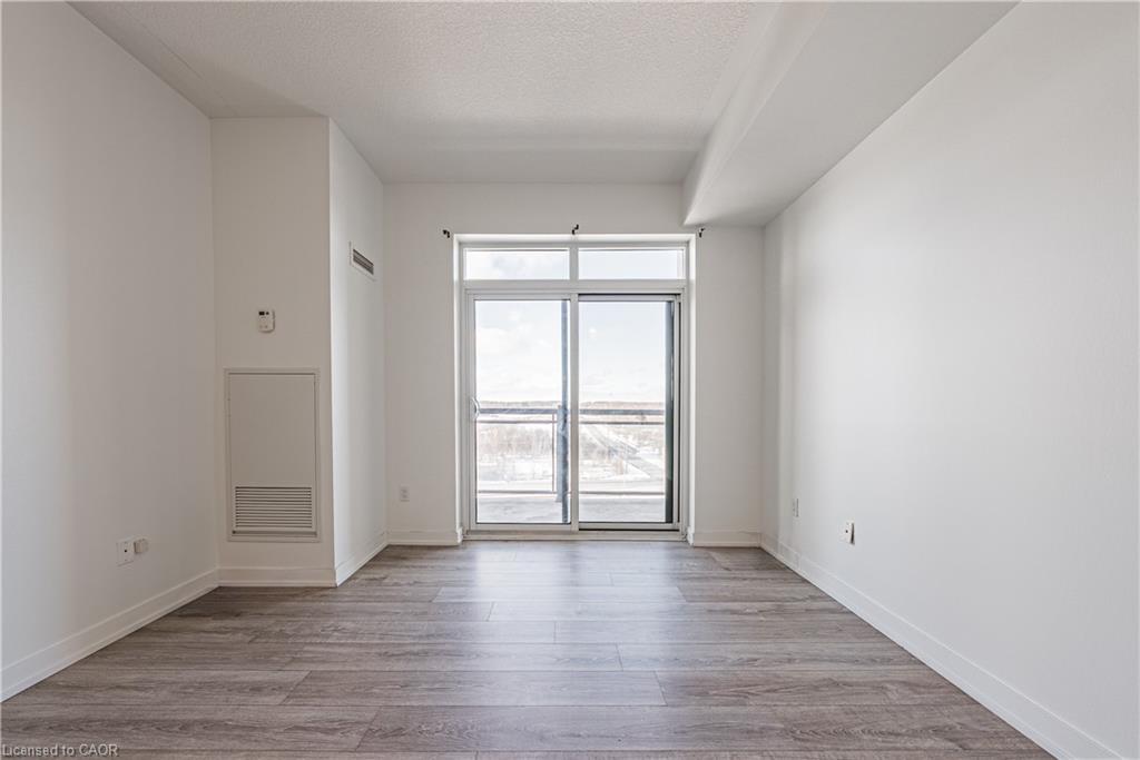 706-2486 Old Bronte Road, Oakville, ON - Indoor Photo Showing Other Room