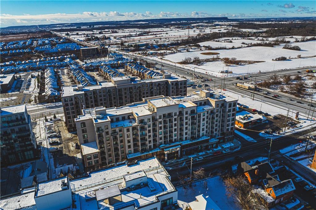 706-2486 Old Bronte Road, Oakville, ON - Outdoor With View