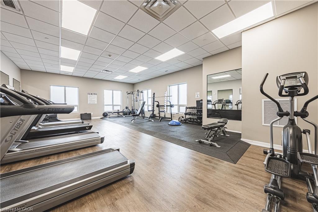 706-2486 Old Bronte Road, Oakville, ON - Indoor Photo Showing Gym Room