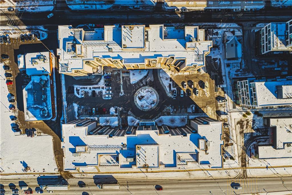 706-2486 Old Bronte Road, Oakville, ON - Outdoor With View