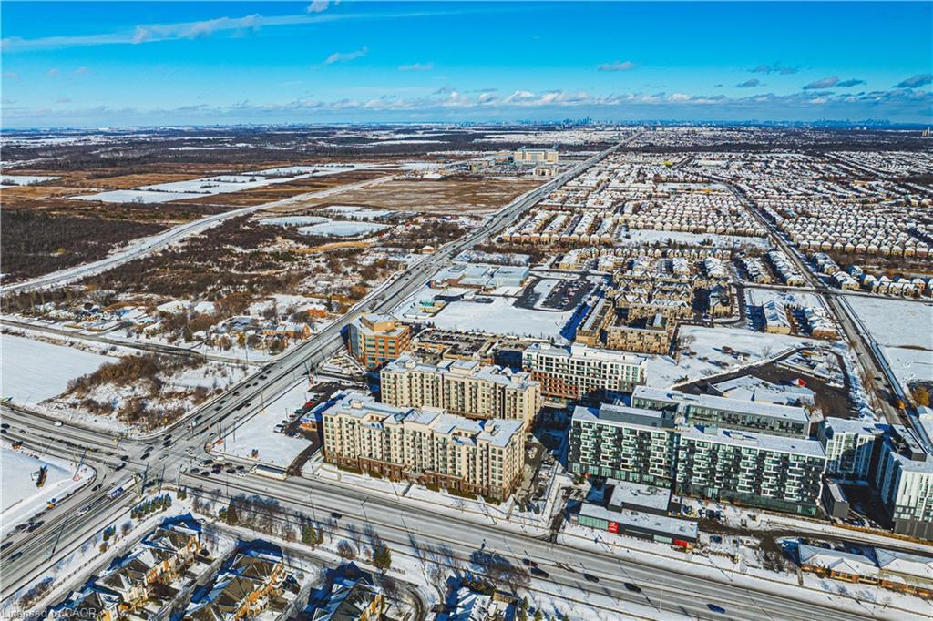 706-2486 Old Bronte Road, Oakville, ON - Outdoor With View