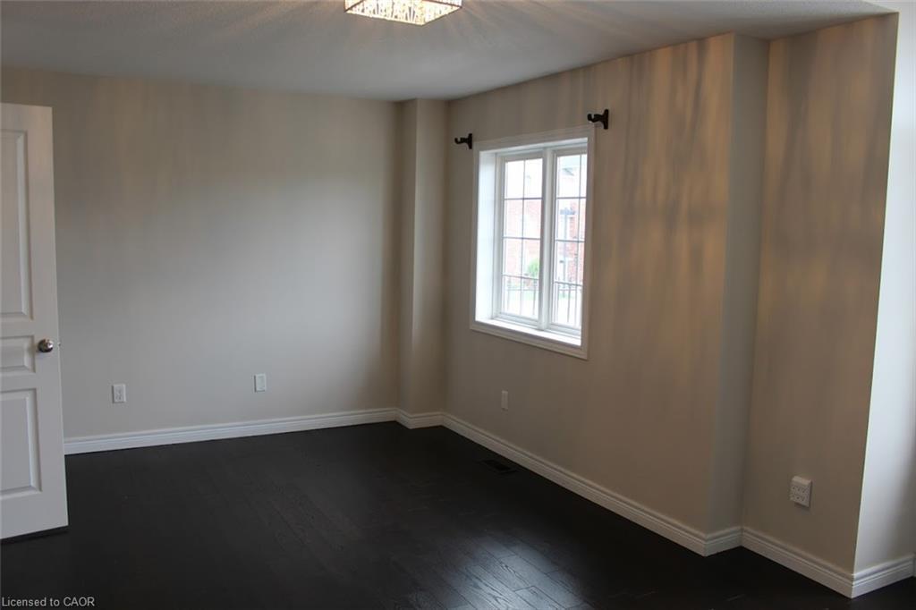 27 Waterbridge Street, Stoney Creek, ON - Indoor Photo Showing Other Room