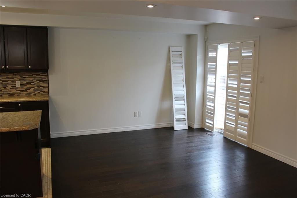 27 Waterbridge Street, Stoney Creek, ON - Indoor Photo Showing Other Room