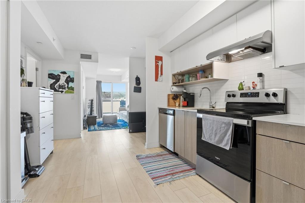 A508-1117 Cooke Boulevard, Burlington, ON - Indoor Photo Showing Kitchen