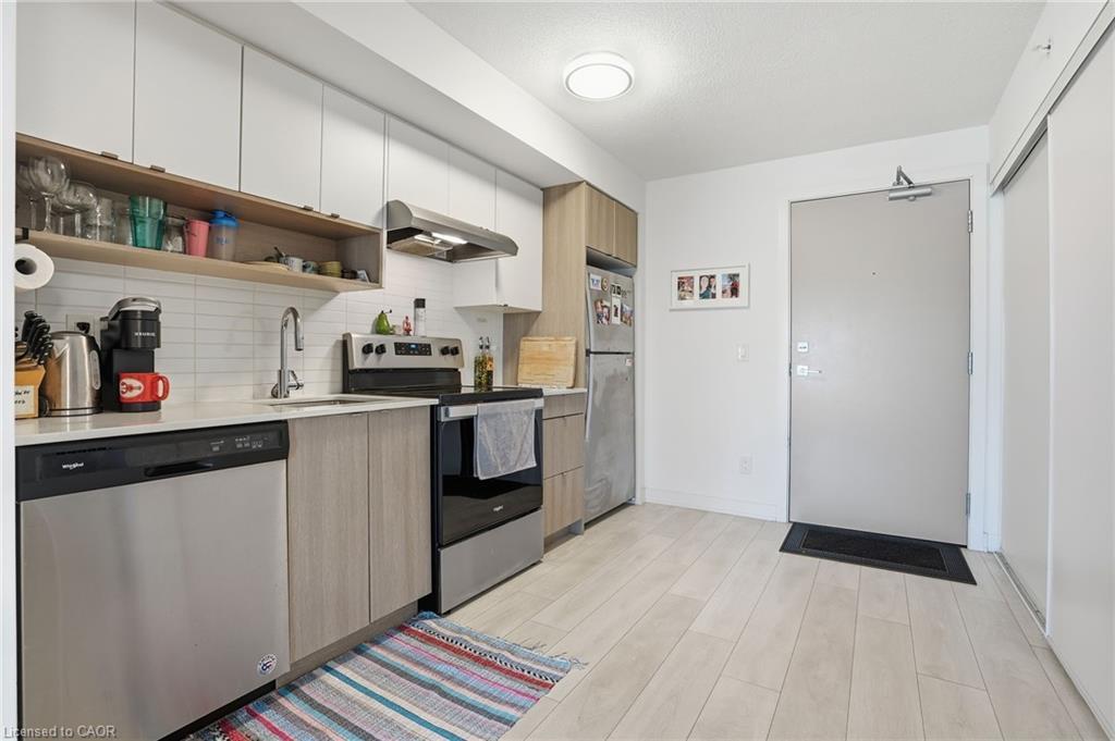 A508-1117 Cooke Boulevard, Burlington, ON - Indoor Photo Showing Kitchen