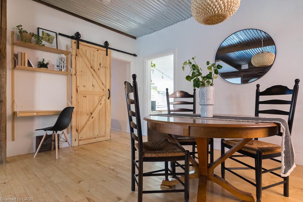 47 Tom Street, Hamilton, ON - Indoor Photo Showing Dining Room