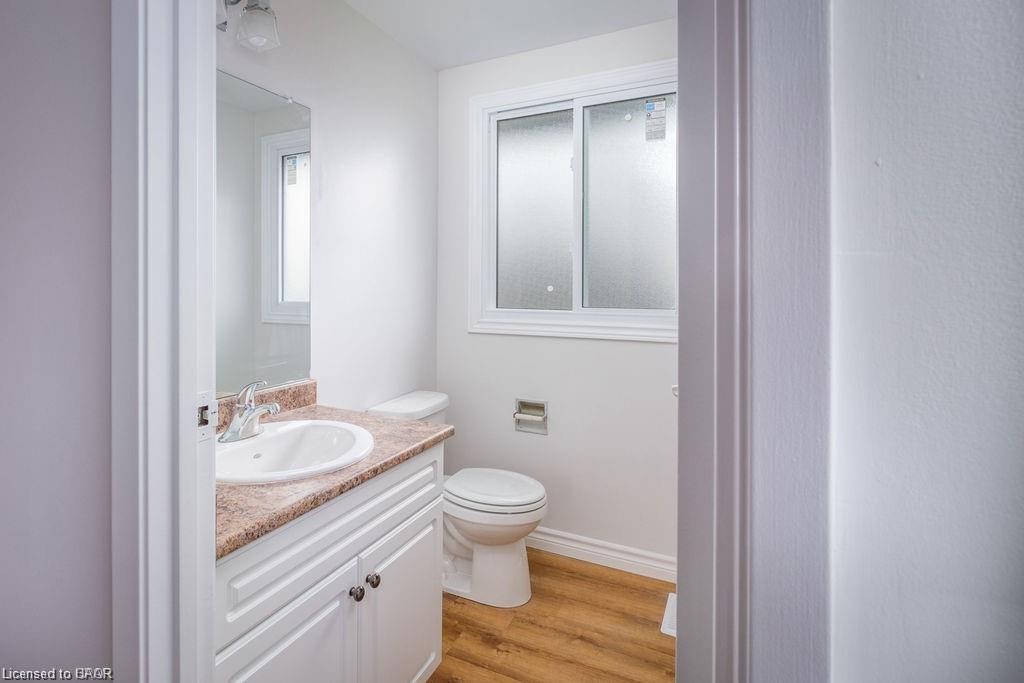 55 Crehan Crescent, Stratford, ON - Indoor Photo Showing Bathroom