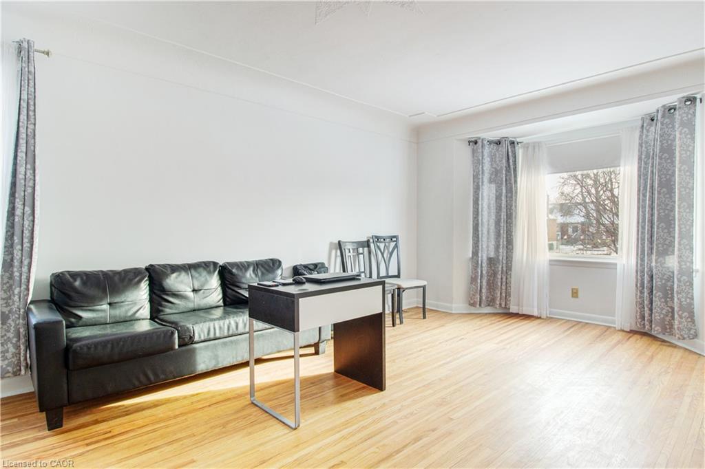 773 Queensdale Avenue E, Hamilton, ON - Indoor