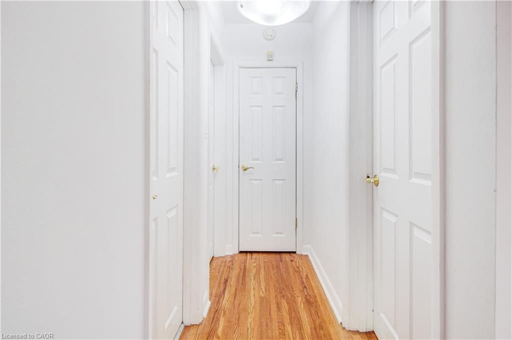 773 Queensdale Avenue E, Hamilton, ON - Indoor Photo Showing Other Room